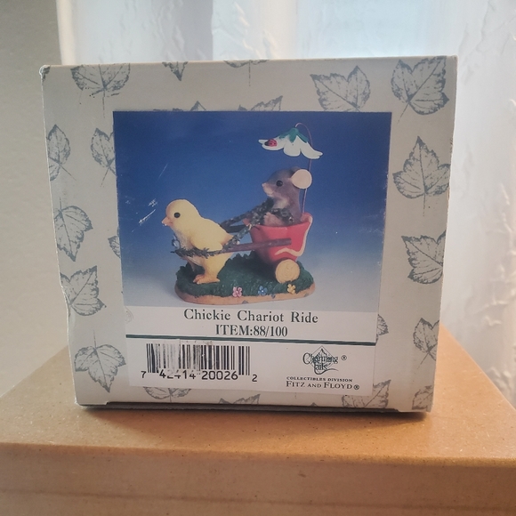 Charming Tails Collectible "Chickie Chariot Ride" - Picture 7 of 7